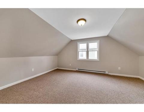 63 Haskin St, Springfield, MA 01109 photo 16