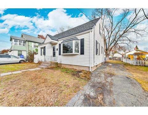 63 Haskin St, Springfield, MA 01109 photo 24