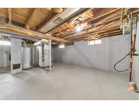 63 Haskin St, Springfield, MA 01109 photo 21