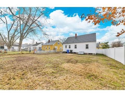 63 Haskin St, Springfield, MA 01109 photo 27
