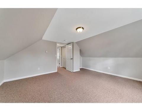 63 Haskin St, Springfield, MA 01109 photo 18
