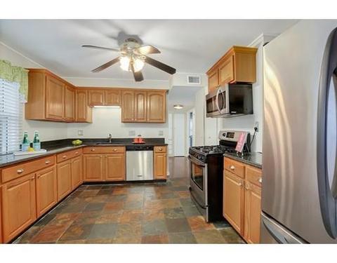 75 Mill St, Natick, MA 01760 photo 2