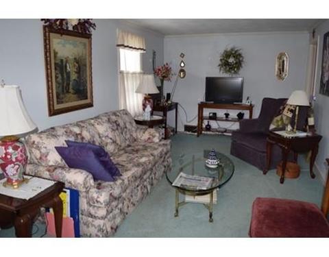 111 Lachine St, Chicopee, MA 01020 photo 9