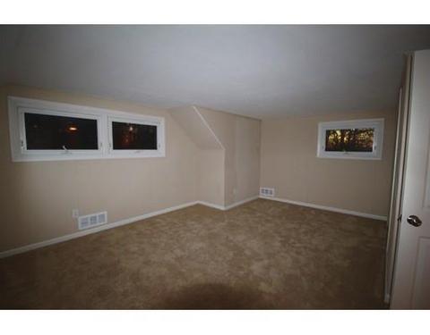 204 E Allen Ridge Rd, Springfield, MA 01118 photo 15
