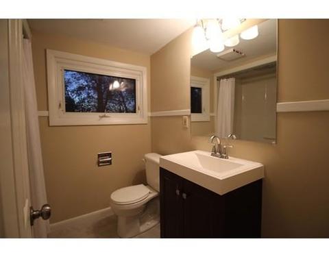 204 E Allen Ridge Rd, Springfield, MA 01118 photo 7