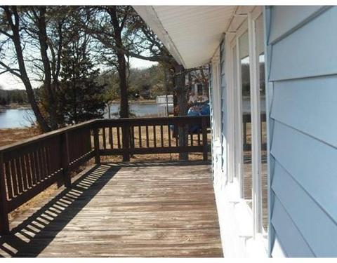 18 Larch St, Wareham, MA 02571 photo 1