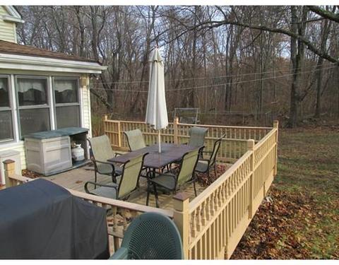 25 Bird St, Worcester, MA 01604 photo 4