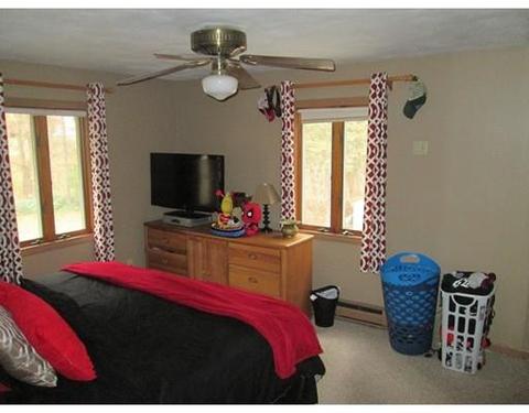 25 Bird St, Worcester, MA 01604 photo 9