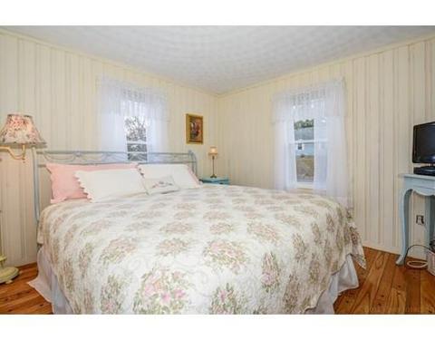 107 Singletary Ave, Sutton, MA 01590 photo 16