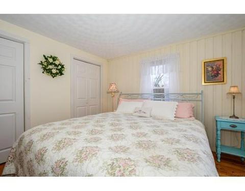 107 Singletary Ave, Sutton, MA 01590 photo 17