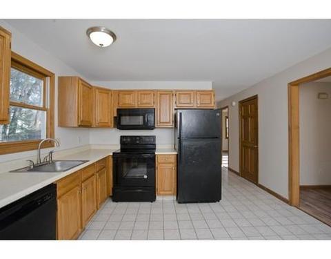 75 Pocantico Ave, Springfield, MA 01109 photo 8