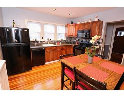 29 Carlton St, Springfield, MA 01108 photo 3