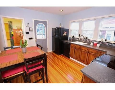 29 Carlton St, Springfield, MA 01108 photo 5