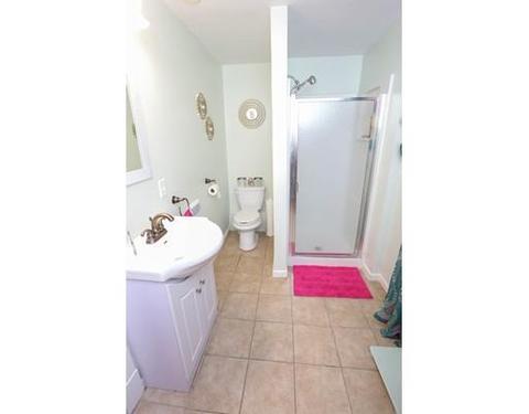 29 Carlton St, Springfield, MA 01108 photo 14