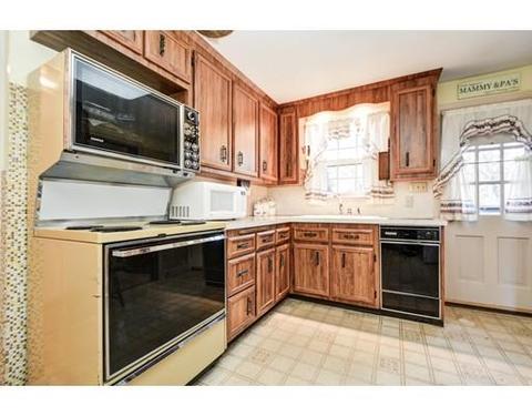 15 Avon Cir, Needham, MA 02494 photo 11