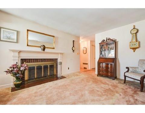 15 Avon Cir, Needham, MA 02494 photo 5