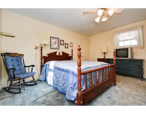 15 Avon Cir, Needham, MA 02494 photo 14