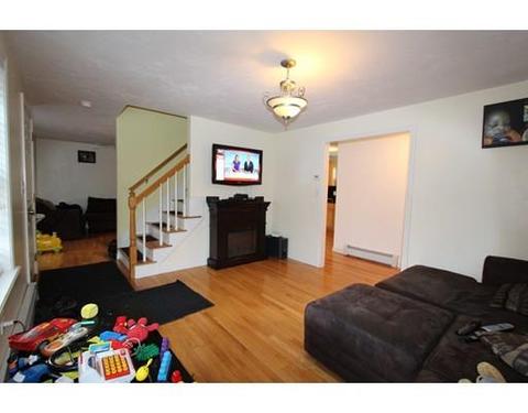 22 El Caney Rd, Worcester, MA 01603 photo 4