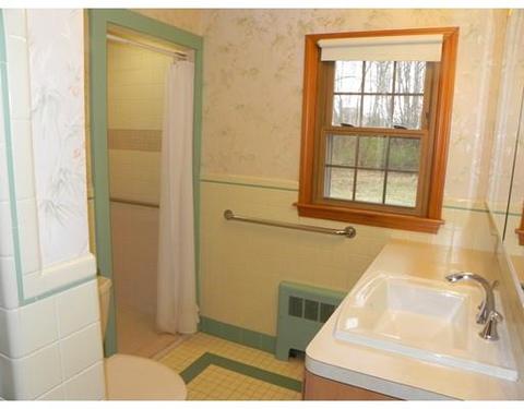 16 Linden Dr, Danvers, MA 01923 photo 14