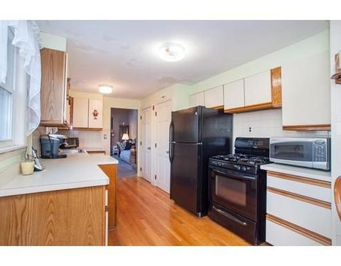 11 Gould, Needham, MA 02494 photo 3