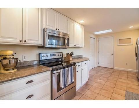 2 Rockwood Rd, Hingham, MA 02043 photo 6