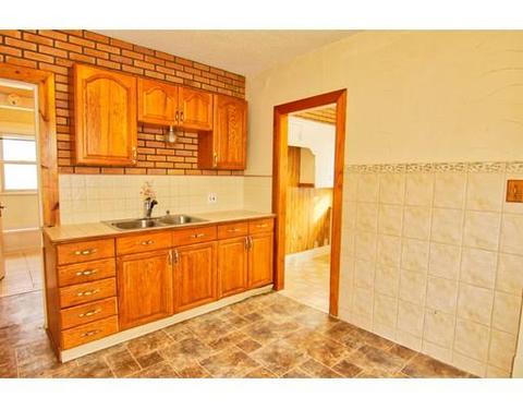 41 Horace St, Springfield, MA 01108 photo 8