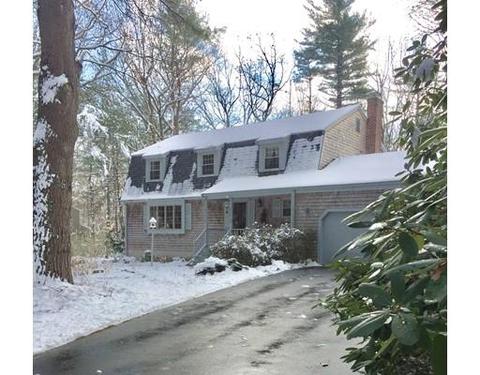 11 W Pine Dr, Walpole, MA 02081 photo 1