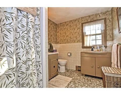 11 W Pine Dr, Walpole, MA 02081 photo 16