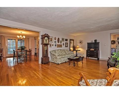 11 W Pine Dr, Walpole, MA 02081 photo 7