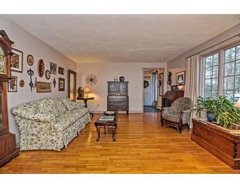 11 W Pine Dr, Walpole, MA 02081 photo 6