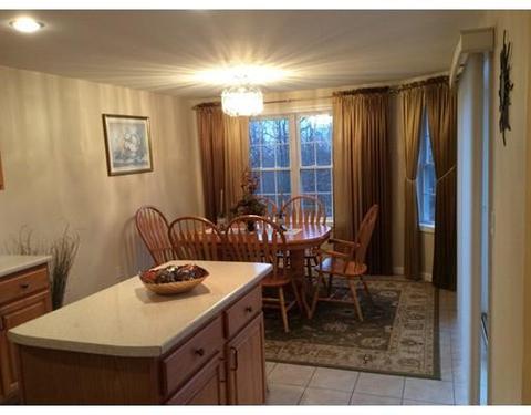 90 Ledgecrest Dr, Worcester, MA 01603 photo 11