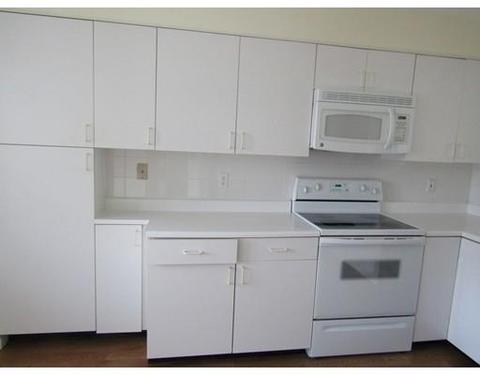 1810 Highland Ave #3B, Fall River, MA 02723 photo 2