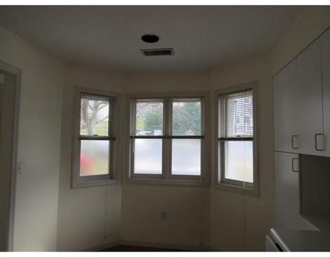 1810 Highland Ave #3B, Fall River, MA 02723 photo 3
