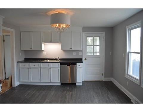 40 Fuller St, Chicopee, MA 01020 photo 8