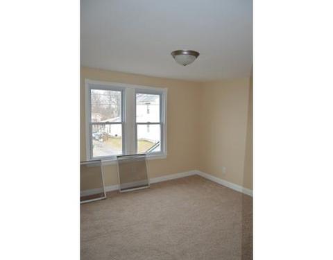 40 Fuller St, Chicopee, MA 01020 photo 22