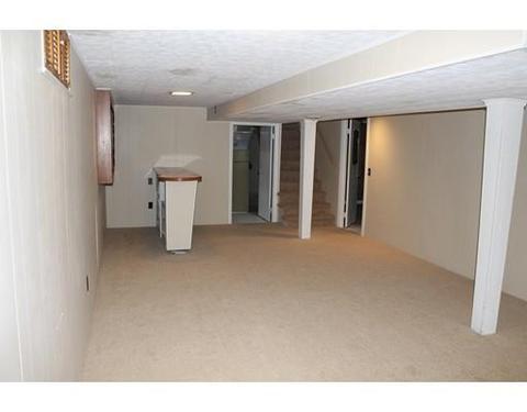 154 Carnavon Cir, Springfield, MA 01109 photo 16