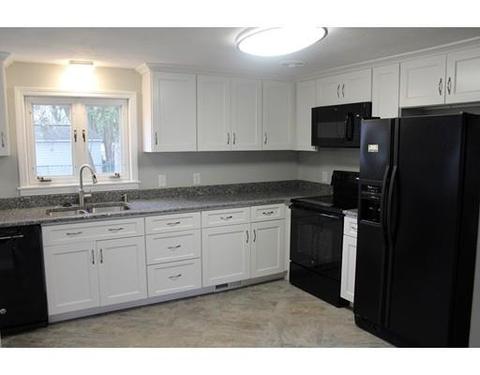154 Carnavon Cir, Springfield, MA 01109 photo 3