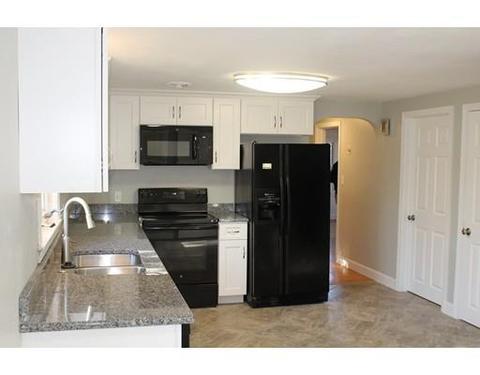 154 Carnavon Cir, Springfield, MA 01109 photo 5
