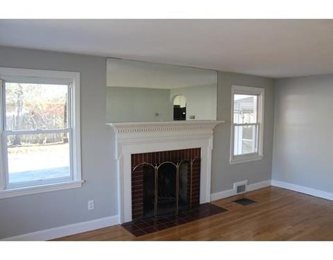 154 Carnavon Cir, Springfield, MA 01109 photo 7