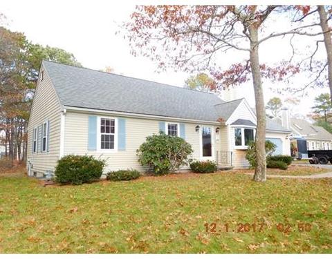 24 Sewall Dr, Mashpee, MA 02649 photo 2