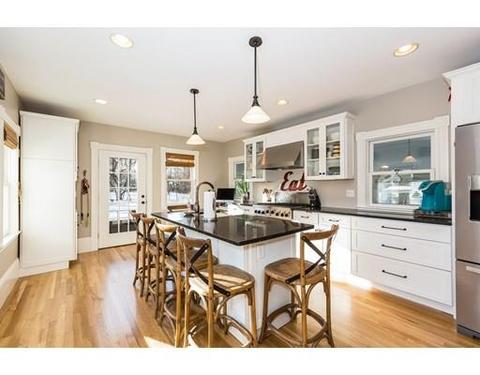 45 Middle St, Hingham, MA 02043 photo 3