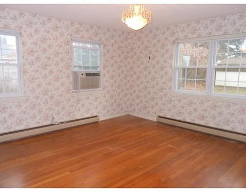 85 Overlook Dr, Springfield, MA 01118 photo 12