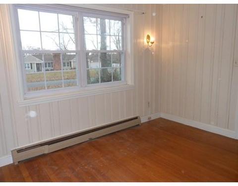 85 Overlook Dr, Springfield, MA 01118 photo 13