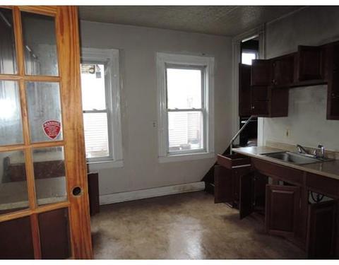 52 Colonial Ave, Springfield, MA 01109 photo 9