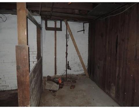 52 Colonial Ave, Springfield, MA 01109 photo 23