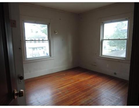 52 Colonial Ave, Springfield, MA 01109 photo 12