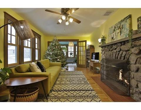 9 Crowell Ave, Gloucester, MA 01930 photo 4