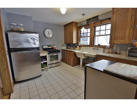 9 Crowell Ave, Gloucester, MA 01930 photo 12