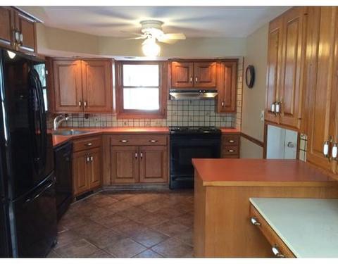 55 Fenway Dr, Springfield, MA 01119 photo 8