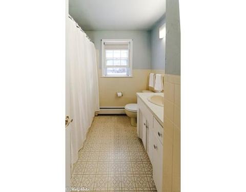 53 Clement St, Springfield, MA 01118 photo 18